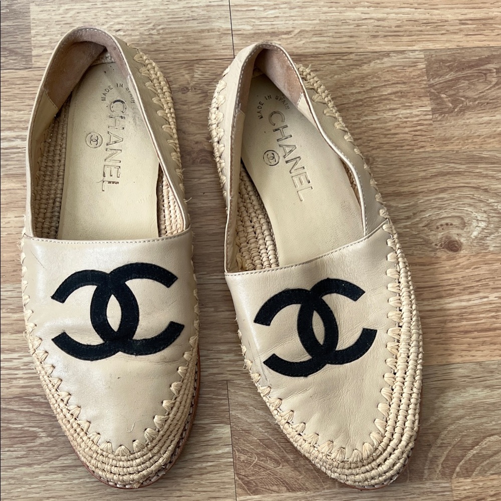 CHANEL Tan Espadrilles with Black Logo
